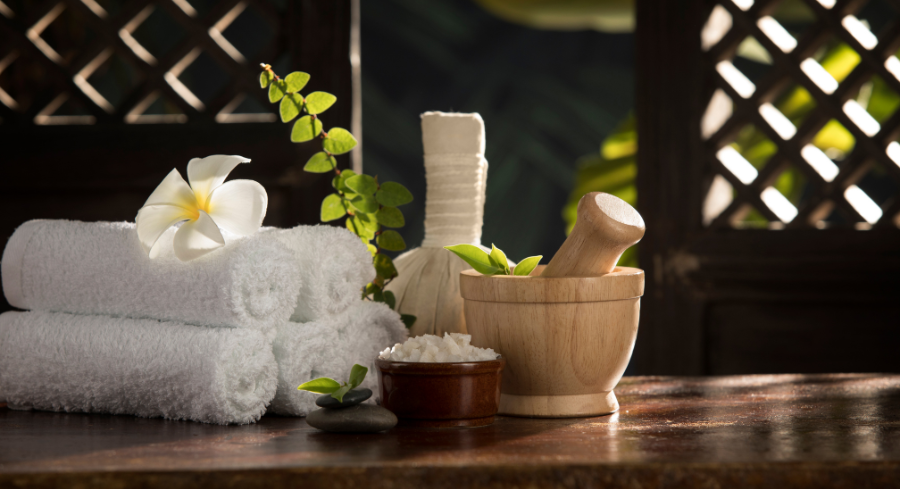 UNIVERSAL INSURANCE PROGRAMS Unveils New Broker Portal For Salons and Day Spas Powered by INSTANDA's Digital Platform