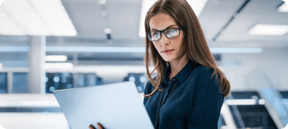 women-with-laptop (1)